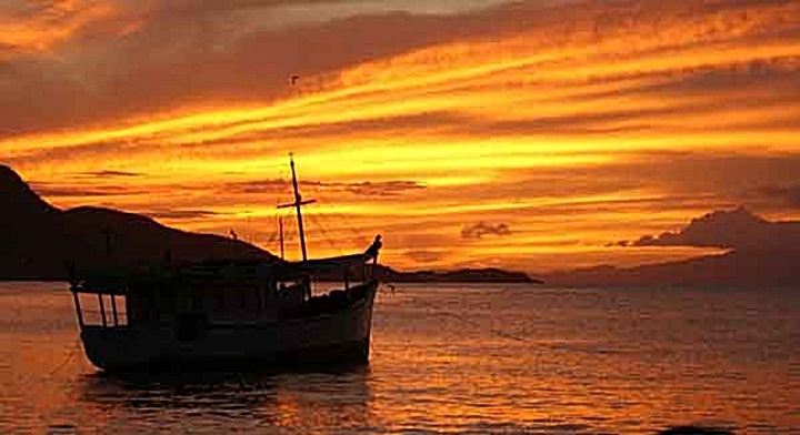 Barcos mero-pargueros de Macanao que salen a pescar en alta mar